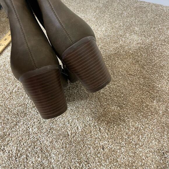 Aerosoles Women's Vitality Boot Faux Leather ankle booties memory foam SZ 10 tan - Picture 3 of 10